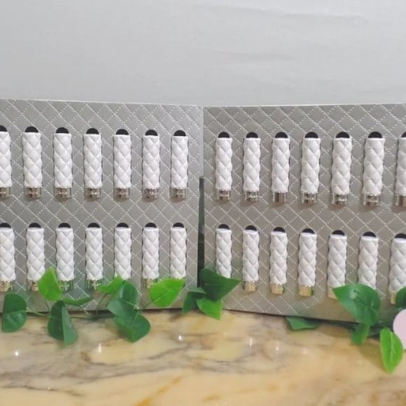 11:11 (matte) - Pillow Lips Lipstick - It Cosmetics - Picture 3 of 3